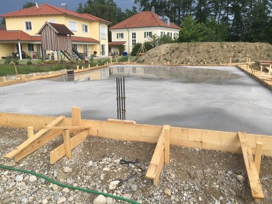 Bauherrenstory-bauherrenbericht-erfahrung-familie-k-haiming-bungalow-100-01